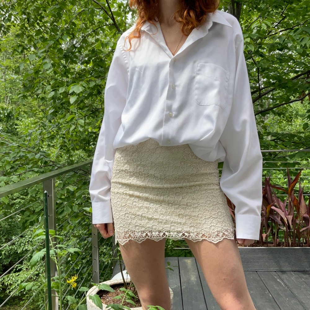 LACE MINI SKIRT